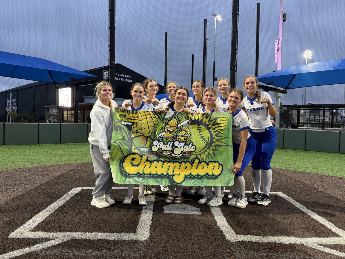 Ankeny_AGSA's tweet photo. 🏆CHIP SECURED🏆

16U is your Fall State 16A CHAMPION!🥎🖤

These girls were locked in all weekend going a perfect 5-0 on their way to the top! 
Five games. Five wins. One championship.

Big bats, big plays &amp; relentless energy from start to finish! 💥 CONGRATULATIONS ladies!! 🙌🏻 https://t.co/20lEml19Xh