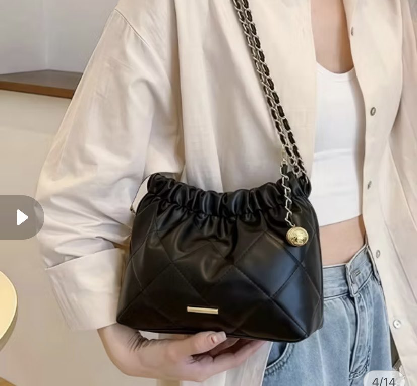 ccappucno's tweet photo. selasa pagii 🌼
IN THIS ECONOMY nemu tas bagus under 50k? 🥺💛 https://t.co/r4ynFaj96p