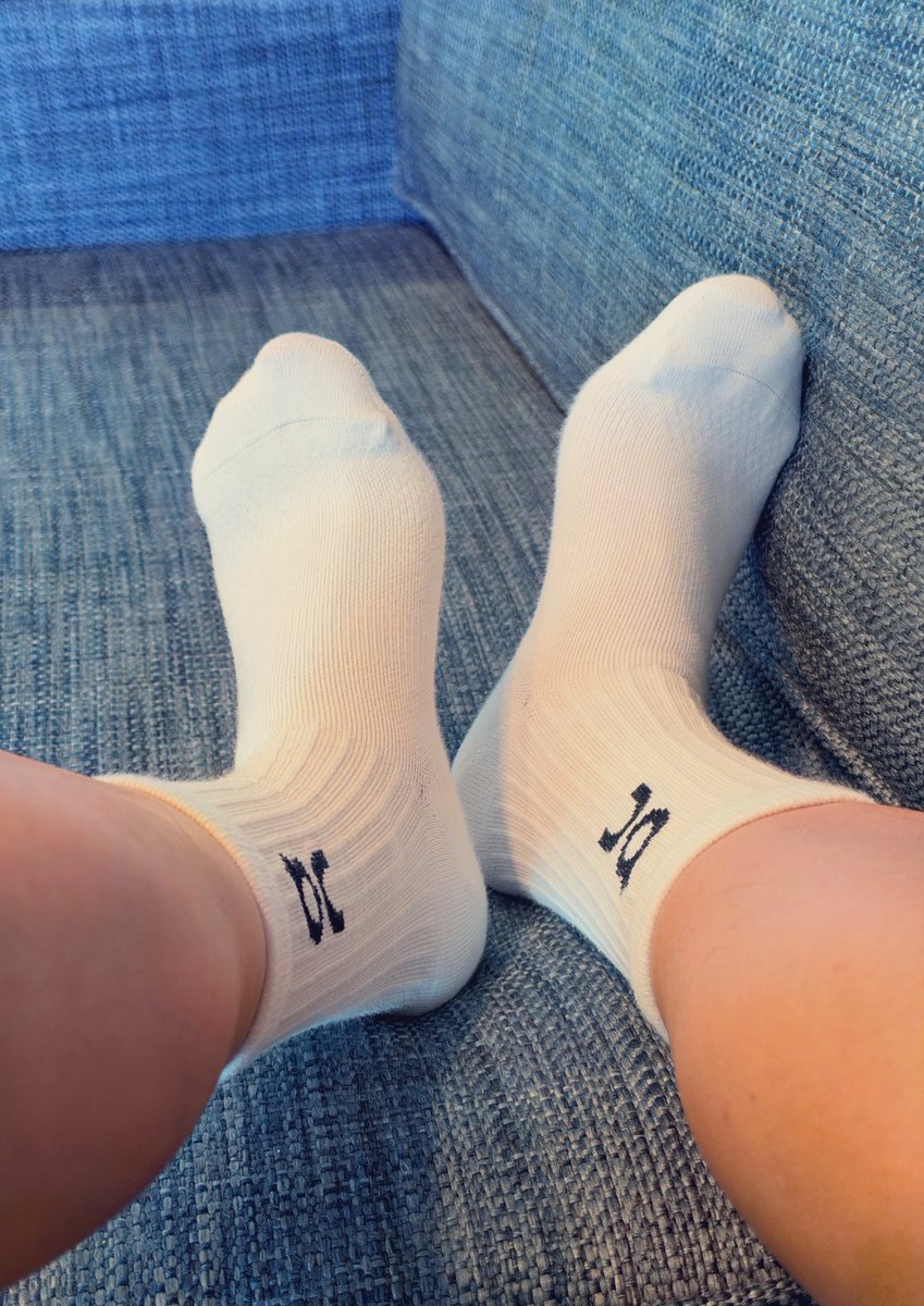onlyboy1s's tweet photo. 😈🥵👅🧦🦶 https://t.co/4LvbPrzvXv