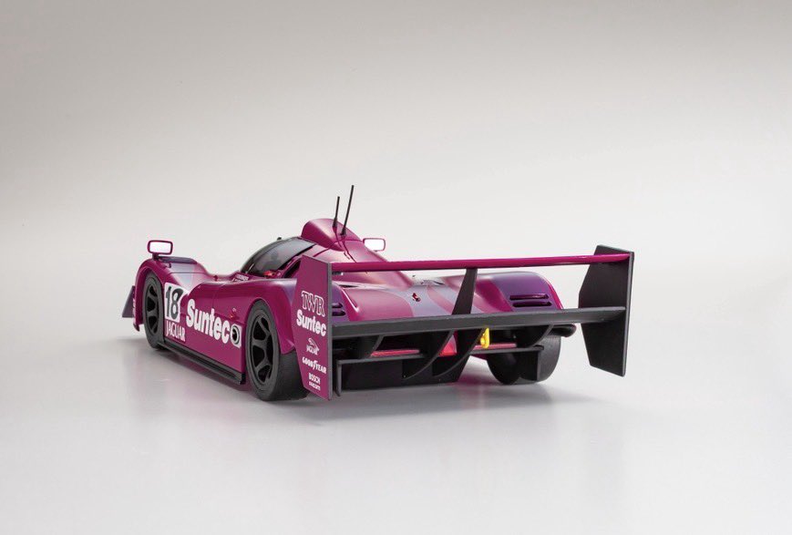 odomebase's tweet photo. ジャガー XJR 14 No.17 、 No.18 菅生1991
全日本スポーツプロトタイプカー耐久選手権（JSPC）の最終戦菅生500マイルにサンテック・レーシング名義で出場した二台のマシンを忠実に再現。予選では1,2。決勝では見事18号車が完勝。
＃ミニッツ
＃ジャガー
＃京商
＃ミニッツレーサー
＃ラジコン https://t.co/nMgfDTpx5R