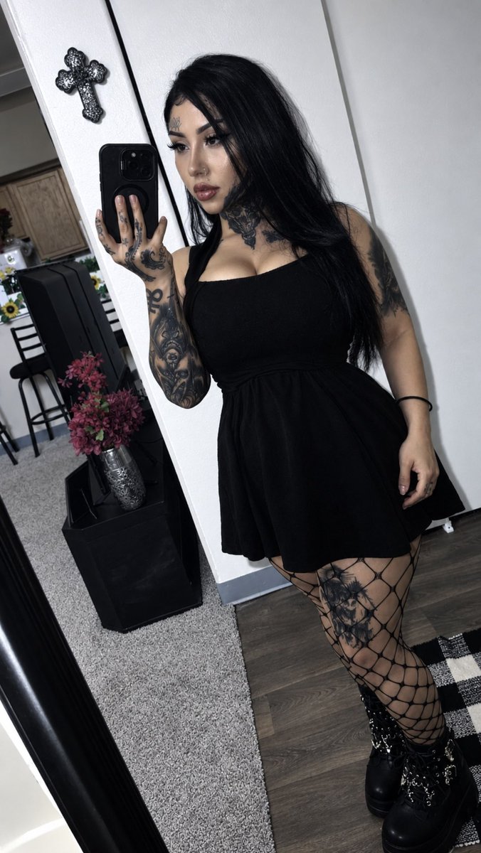 Cannibal_Korpse's tweet photo. Greyday fit https://t.co/Nvc4iIOrYN
