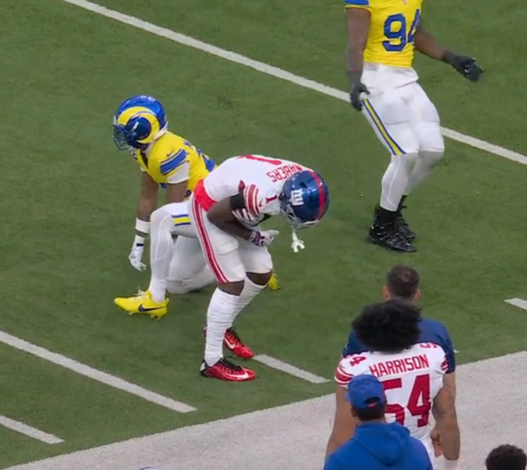 BleacherReport's tweet photo. Malik Nabers is questionable to return with a right shoulder injury https://t.co/TNHGH9QJW3