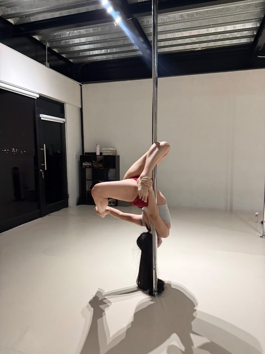 Julietavenusxxx's tweet photo. π§π»βπ©°
https://t.co/EUqFyoN4bc
#gym #pole #poledance #fitness #polesport https://t.co/TkQosbEjqQ