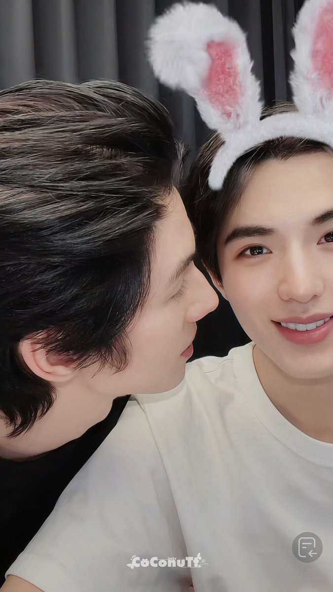 APR_1094's tweet photo. ลายน้ำใหญ่มาก https://t.co/wk2ZUFjapk