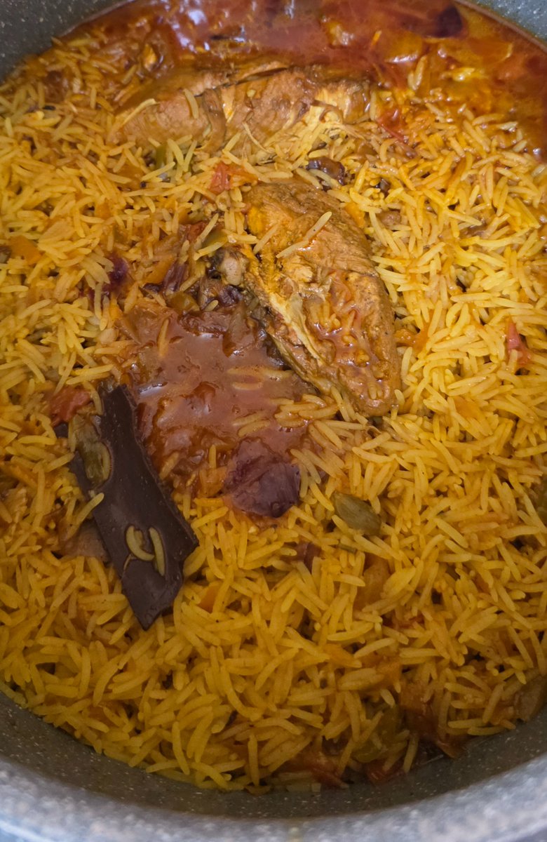 an_7_7__'s tweet photo. تحبون الكبسة برز أبو بنت ولا أبو كاس؟ 🍚 https://t.co/AcbnPr6tow