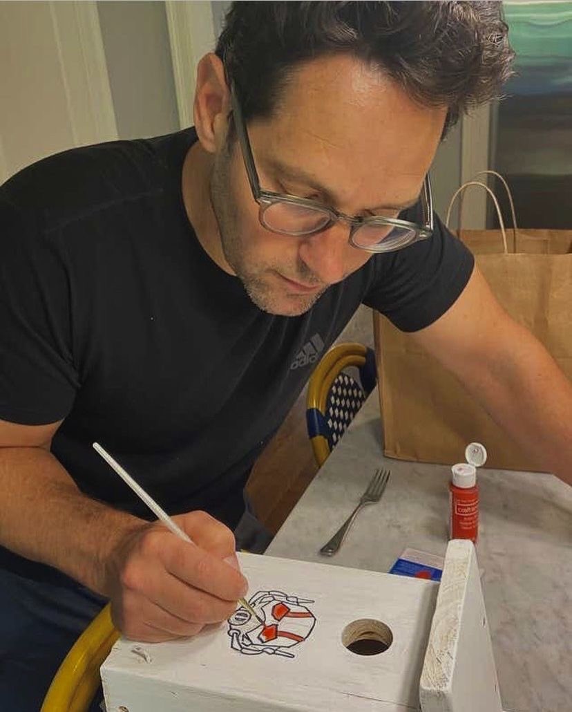 _SC0TTLANG_'s tweet photo. My kids are stressing me out so I’m doing arts and crafts. https://t.co/9vBbobzajU