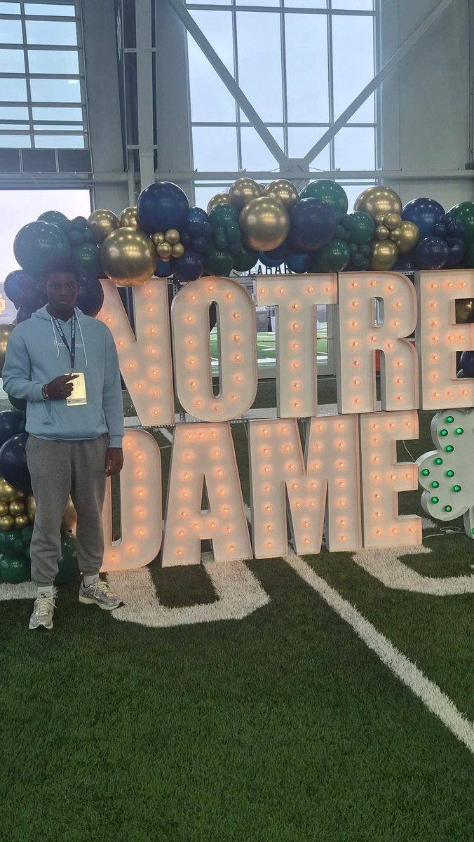 LanB009's tweet photo. I enjoyed my visit to @NDFootball thank you @CarterAuman @djbryant13 Professor O'Malley Mike Martin @MikeDenbrock @CoachPartridge @HarrisBivin @NickSebas_ @AllenTrieu @ethoma10 @MikeTSinger @PrepRedzoneMI @NDrecruiting01 @RisingStars6 @OLSMFootball @TJamesND https://t.co/bywUTZFJNO
