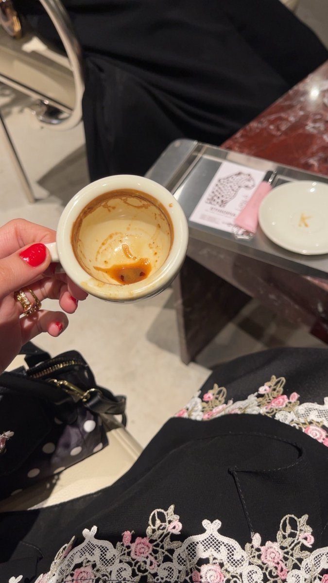 _1lks's tweet photo. ياغلى غلا في حياتي واثمن ناسي https://t.co/Kcg8O3OTcW