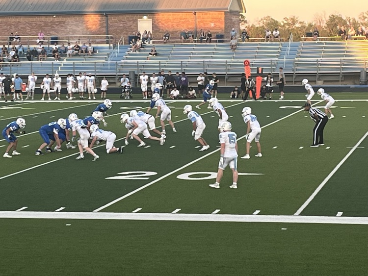 USD265_EHS's tweet photo. Tigers Football splits a pair of games today at Goddard. Freshmen win, 38-14, and JV falls, 36-30. https://t.co/PMg4obwvqY