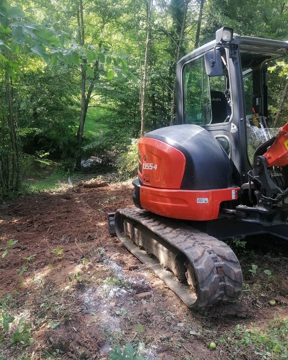 gracedavis752v0's tweet photo. Forest clearing, stump removal, and leveling https://t.co/Yg18kjkk3s