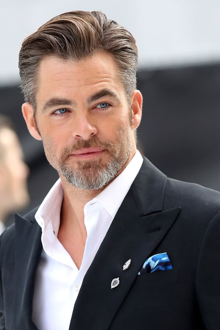 UniversoDCnauta's tweet photo. 🚨RUMOR

Suposto elenco de Dynamic Duo:

- Mason Thames como Dick Grayson
- Logan Kim como Jason Todd
- Marsai Martin como Barbara Gordon
- Lee Pace como Red Hood One

Tem rumores também sobre Chris Pine interpretar o Batman. https://t.co/QnzRDNg6GB