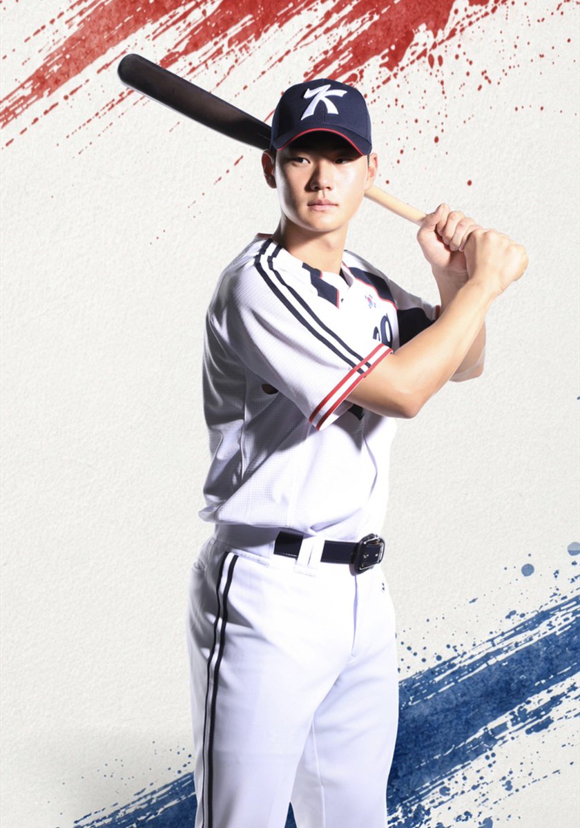 seowno7's tweet photo. 김주원 네이버포토~~
첫번째표정이 왜그러니.? https://t.co/y8dg7q76jR