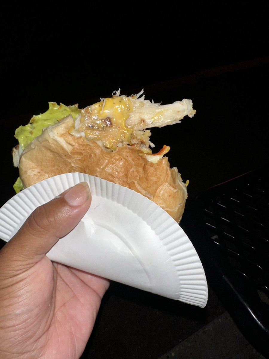 blaktims's tweet photo. Come on @WindMillHotDogs  1st off I vist your red bank store for a charbroiled chicken sandwich w/ cheese on the menu it’s says 6.99 I order it it’s 7:99 it comes out to 10:60 with taxes no problem I get the sandwich it’s tough as Leather can’t even bite nor chew https://t.co/qcCWG7TRAO