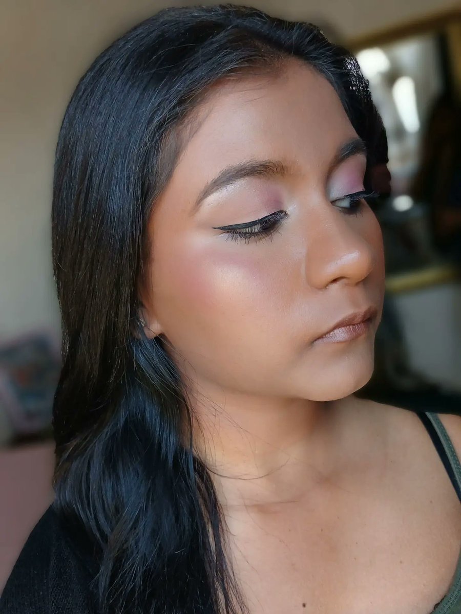 johnadamsbp71a2's tweet photo. Soft glam with a naturally flawless finish. https://t.co/ks9TgOE5xf