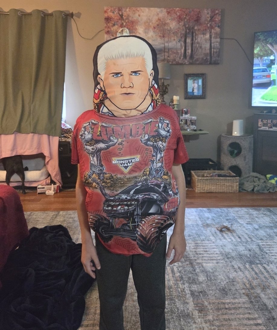 Jmichelle231's tweet photo. @CodyRhodes Leo has always wanted to meet you, I could never say thank you enough 🩷 https://t.co/JyilBLK5Ko