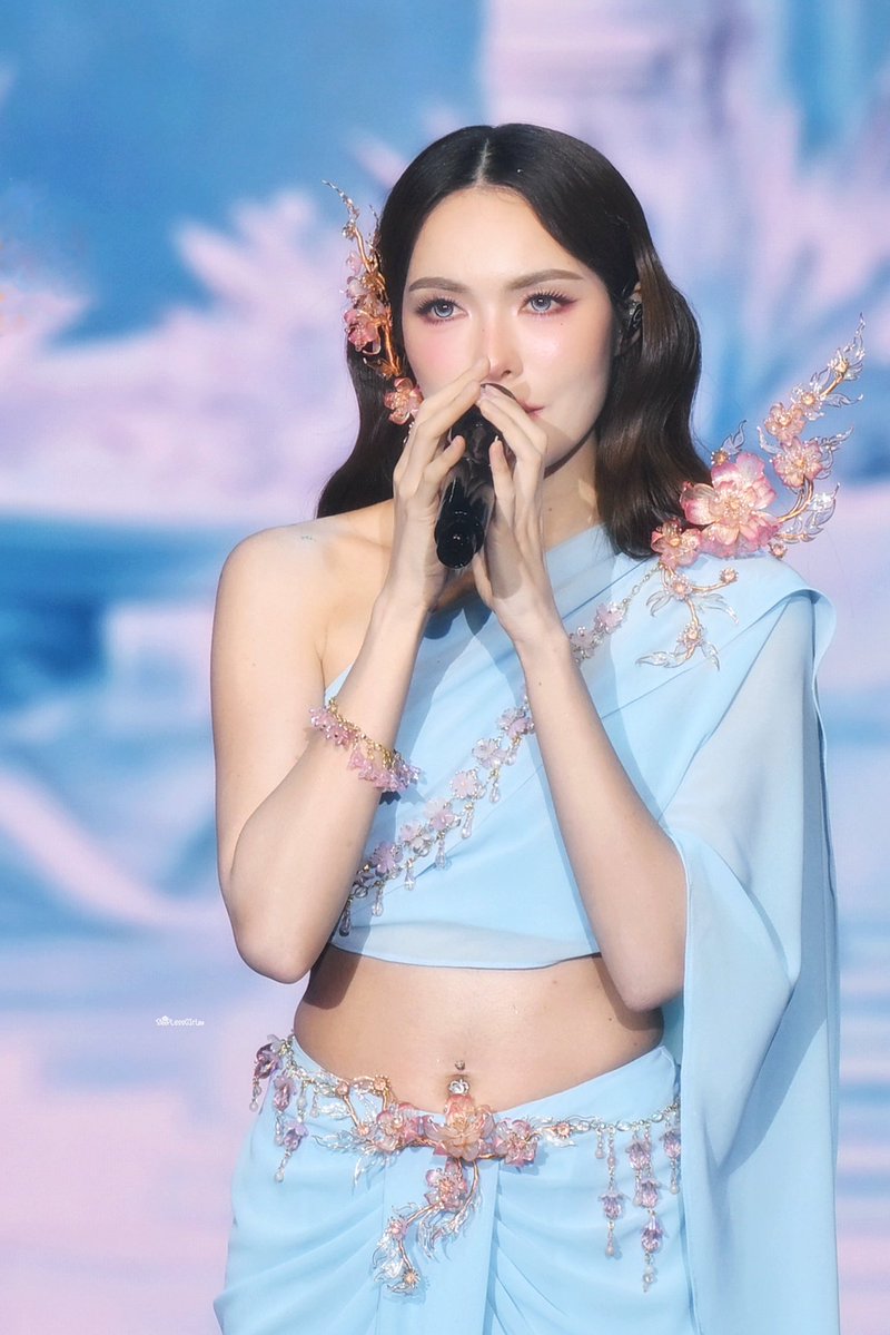 sleeplessgirl_'s tweet photo. “กาลครั้งนึง” ยังคงติดตรึงใจ และยังคงไม่มูฟออน🪽🥰🥹✨🤍💫

#Charlotte1stFanMeetInBKK 
PRECIOUS TIME CHARLOTTE22
#CharlotteAustin #ชาล็อตออสติน https://t.co/9Dol6wAKWN