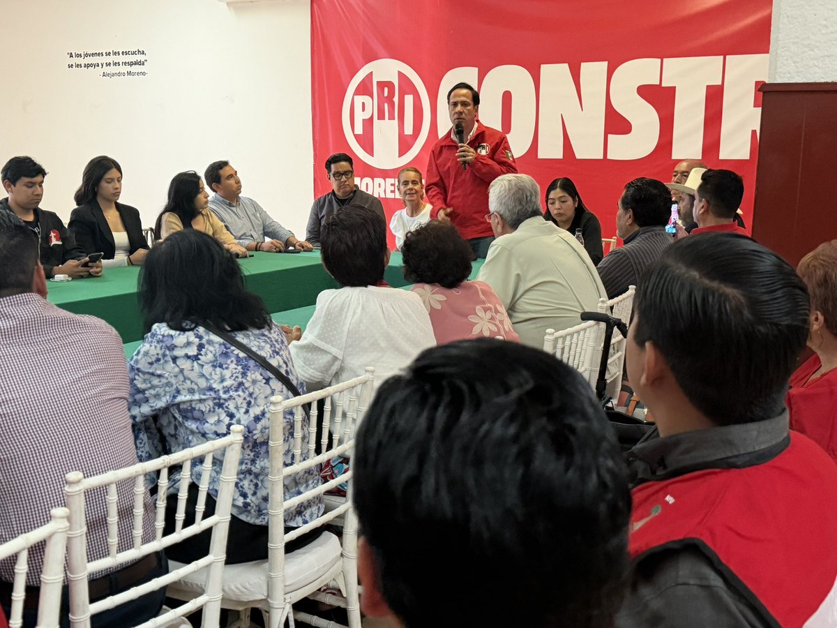 PRIMoroficial's tweet photo. Reunión de evaluación con el CDE del PRI Morelos. Seguimos trabajando en equipo, con el ejemplo de nuestro presidente nacional, @alitomorenoc , que no se detiene y lo da todo por México. ¡Aquí nadie baja el ritmo! 🇲🇽 https://t.co/U5OJ64bhD0