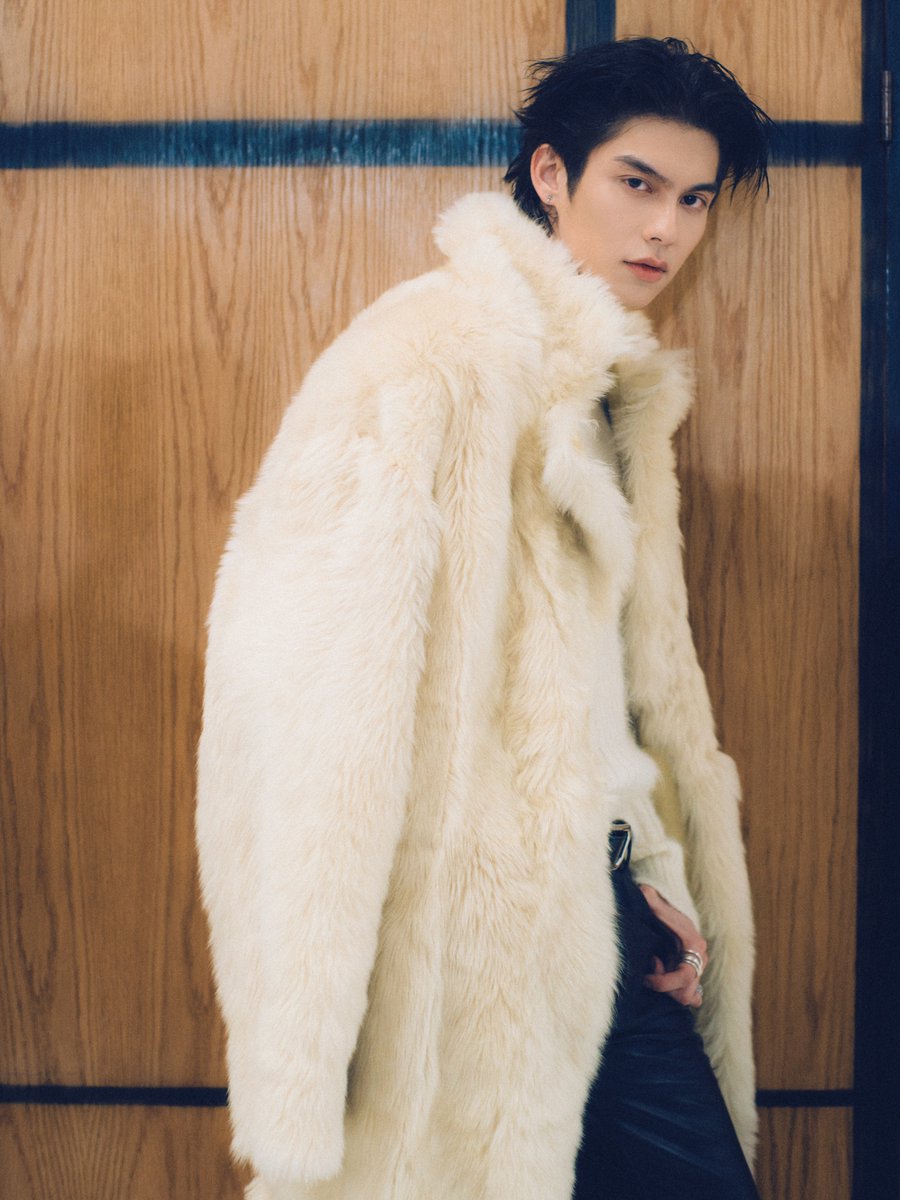 SR_TOO's tweet photo. ละลายได้เลยเซ็ตนี้

IG: harrisontsui

BRIGHT BURBERRY SUMMER 27 #BurberrySS27xBRIGHT #BurberryxBRIGHT
#Burberry #bbrightvc https://t.co/BGzlWUDJDV