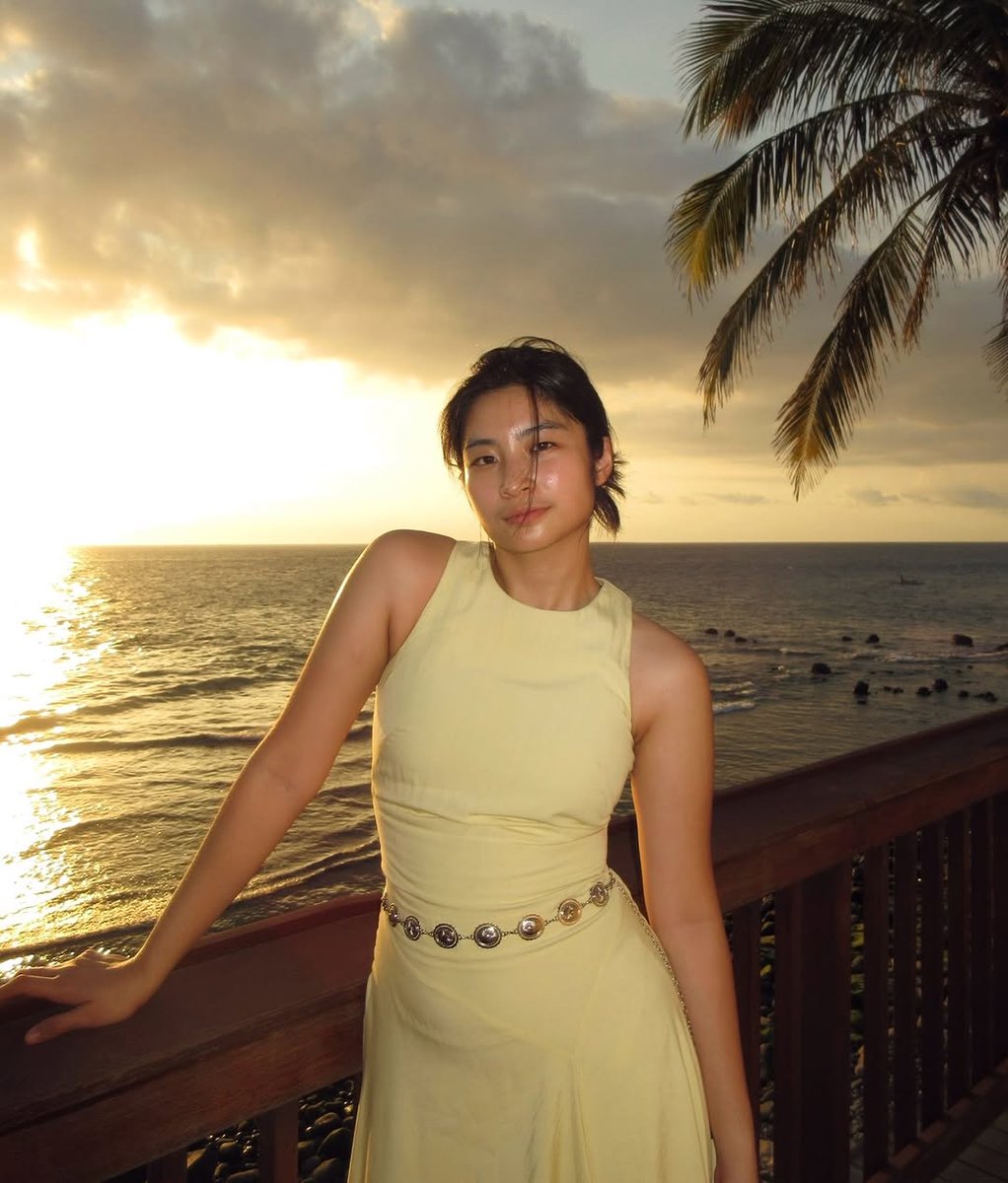 jacquelyncho22a's tweet photo. some memories never leave your bones. like salt in the sea; they become part of you. and you carry them https://t.co/z9m0NVVj0N