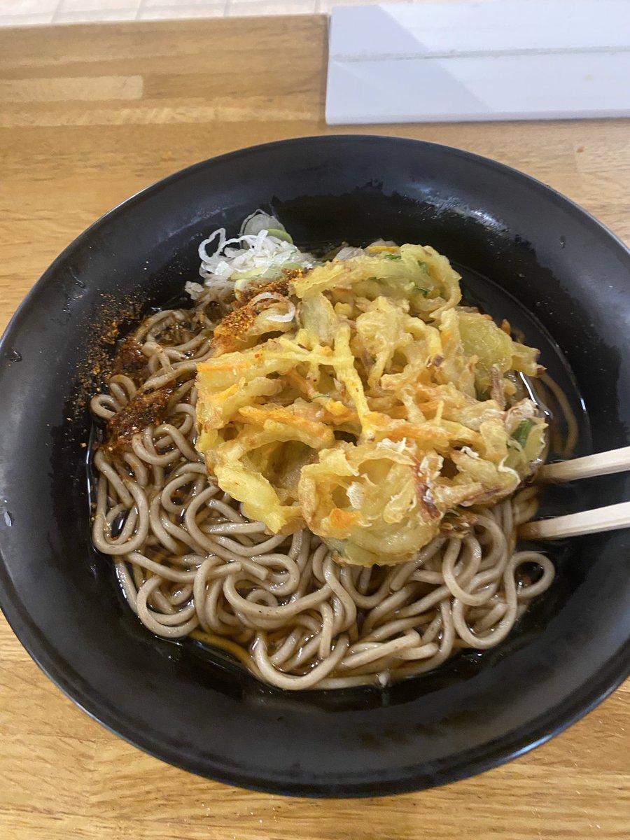 ryma4212's tweet photo. とりあえず朝飯 https://t.co/ayzpOux6Zo