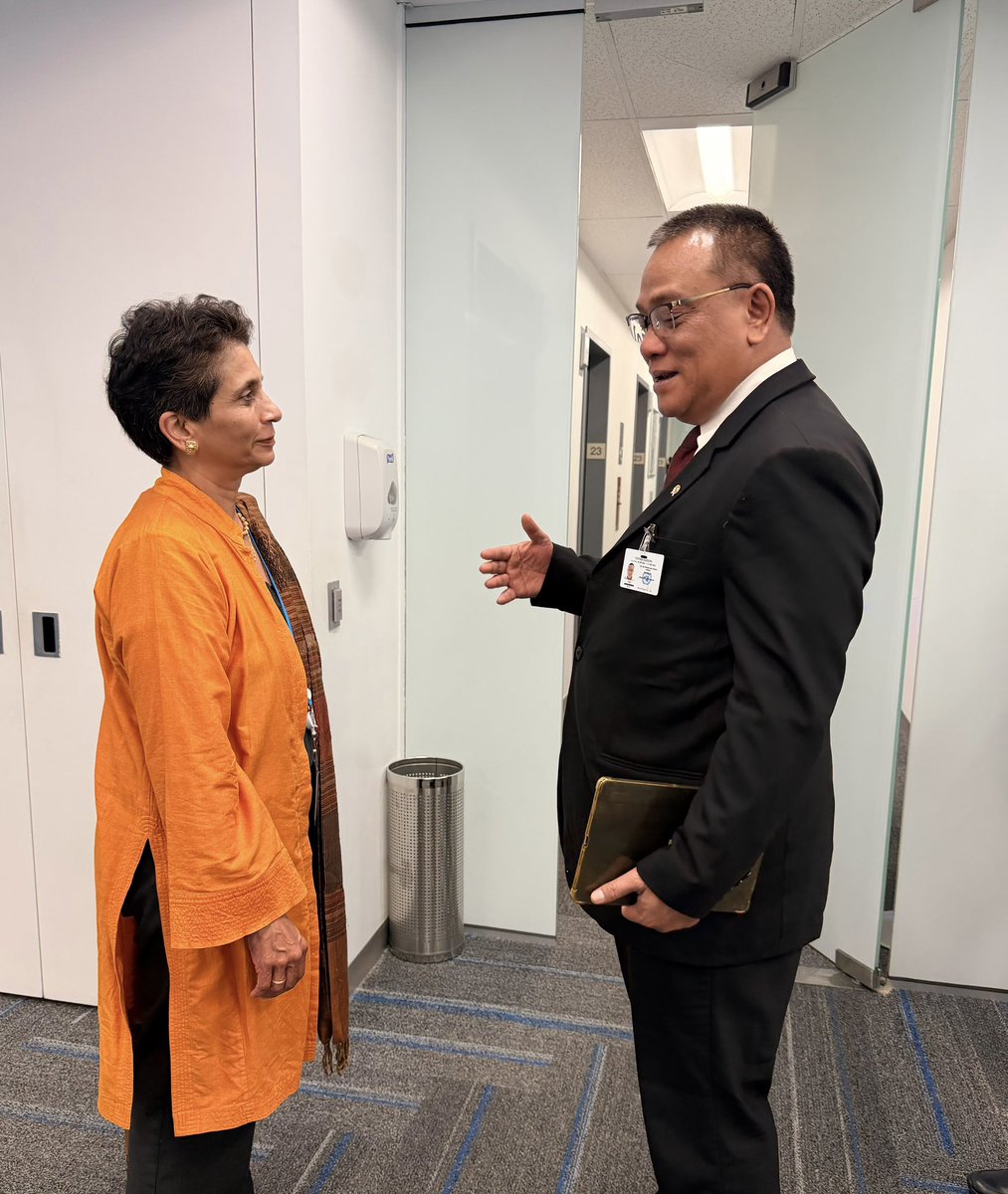 kanniwignaraja's tweet photo. Which country has over 17,500 islands - making it the largest archipelagic nation in the world?

A pleasure to touch base with HE Hidayat, Minister of Environment Indonesia 🇮🇩 @KLH_BPLH. We discussed Indonesia's commitment to global and national climate and biodiversity goals, and the close partnership w @UNDPIndonesia to attain them.