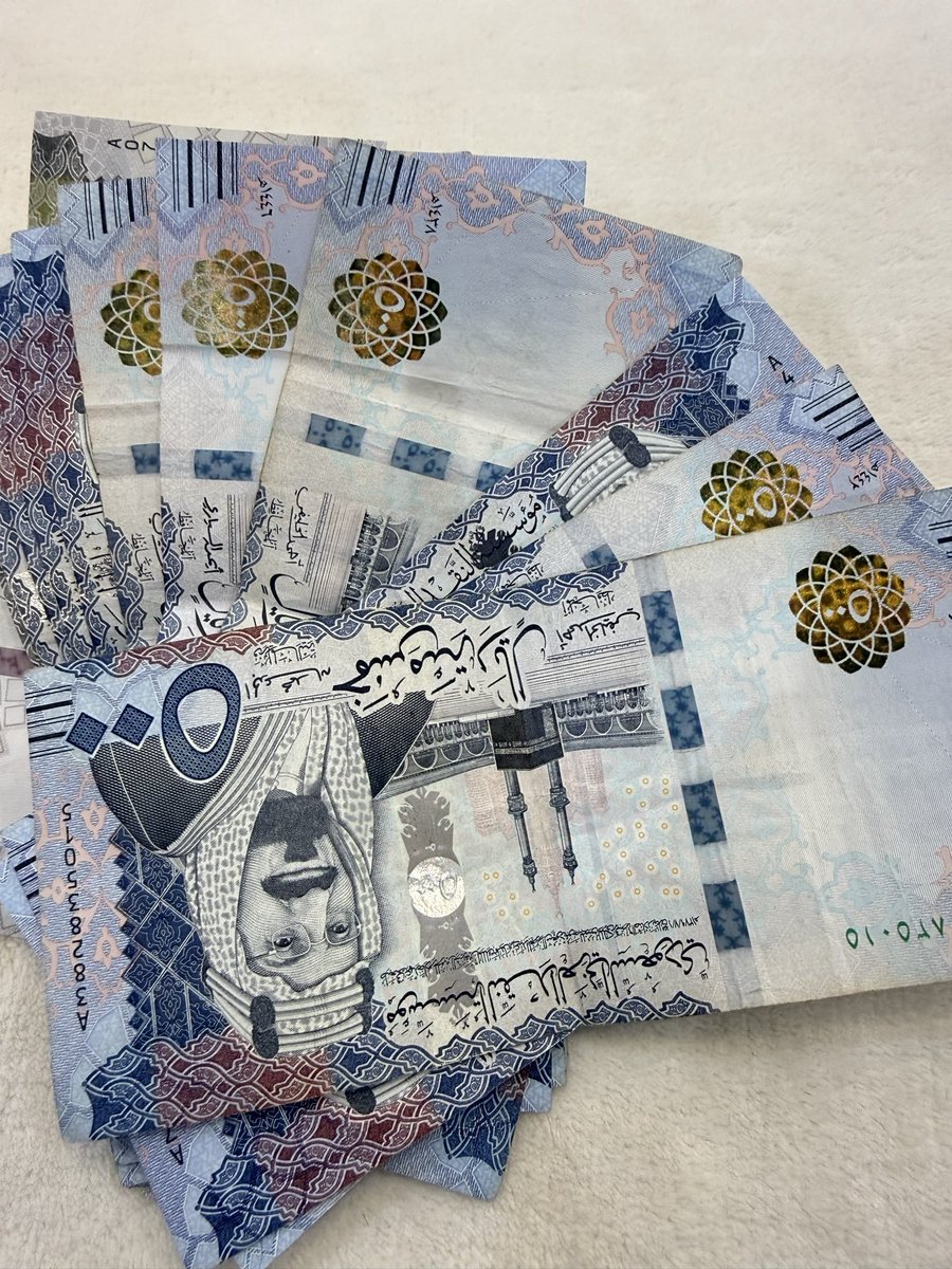 jmh4d's tweet photo. كم مبلغ يكفيك عشان تسدد كل ديونك..؟ https://t.co/z0mPi3F6Dd