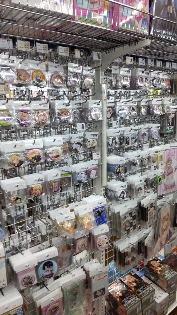 KBOOKS643496's tweet photo. 【コーナー紹介】
#その着せ替え人形は恋をする 
コーナー展開しております！

関連グッズ 買取も募集中です！
https://t.co/USOAhgEydQ

通販はコチラ
https://t.co/qTRmHbaWBl

#kbooks 秋葉原本館 #着せ恋 https://t.co/CuIrrPHszv