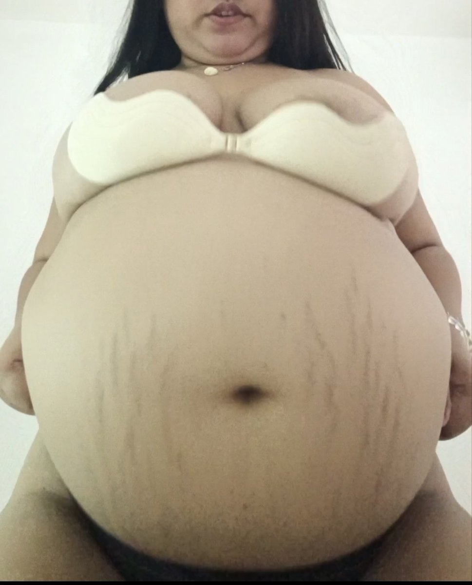 SweetChubbyRen's tweet photo. I think I overate a lil bit - POST STUFFING BELLY PLAYS AND HORNY MOANS. https://t.co/V3EEOL2oX5 https://t.co/2AaENWUpZ7