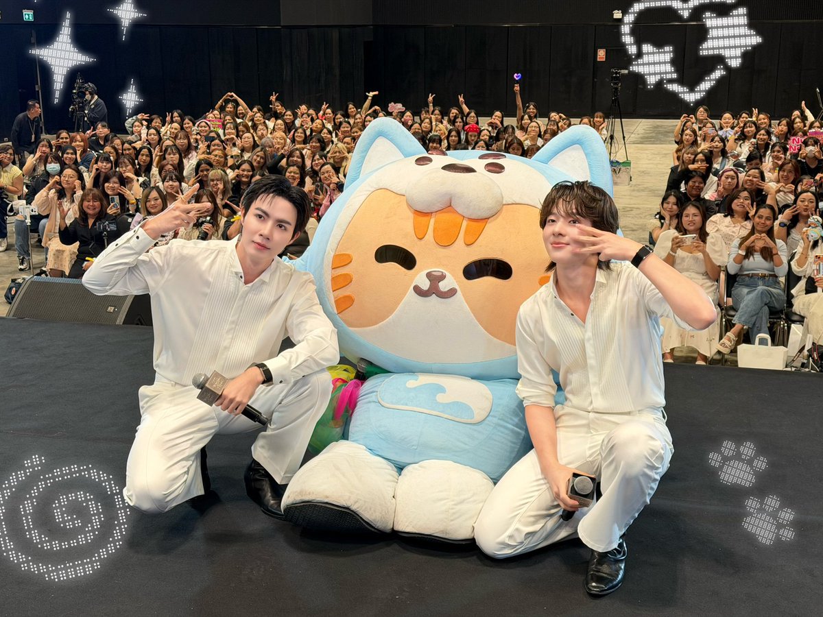 AfternoonZeeNew's tweet photo. เด็กน้อยที่ถูกรักมาอย่างดีด้วยความรักจากปาปี๊ ดาดี๊ และอุนย่ายปา 🤍 วันนี้เติบโตครบ 1 ขวบแล้ว ขอให้หนูเติบโตท่ามกลางความรักและรอยยิ้มแบบนี้ไปนาน ๆ นะ 🫶🏻💗

HBD BABY NONGZON 
#ไข่เจ๋งเด็กวัด1ขวบ 

@zee_pruk @CwrNew
꒰ #ZeeNuNew #ซนซน ꒱

@NongZon_Domundi
꒰ #BabyNongZon #ไข่เจ๋งซน ꒱