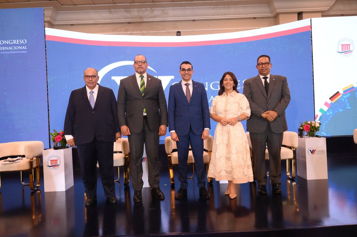 TribunalConstRD's tweet photo. Al participar en el panel «Entre el modelo inquisitivo y el acusatorio. Tensiones»,  moderado por el Lic. Wilmer Espinosa, director jurídico del TCRD, el Lic. Ramón Emilio Núñez Núñez, jurista y catedrático universitario, se refirió al «Carácter de la investigación https://t.co/cHlrpBRhVy