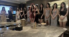 53333I's tweet photo. 兄弟们一定要记住！

   去商K不要点这种手放后面的

   长得再漂亮，身材再好也不能要 https://t.co/S9Zkr2srlt