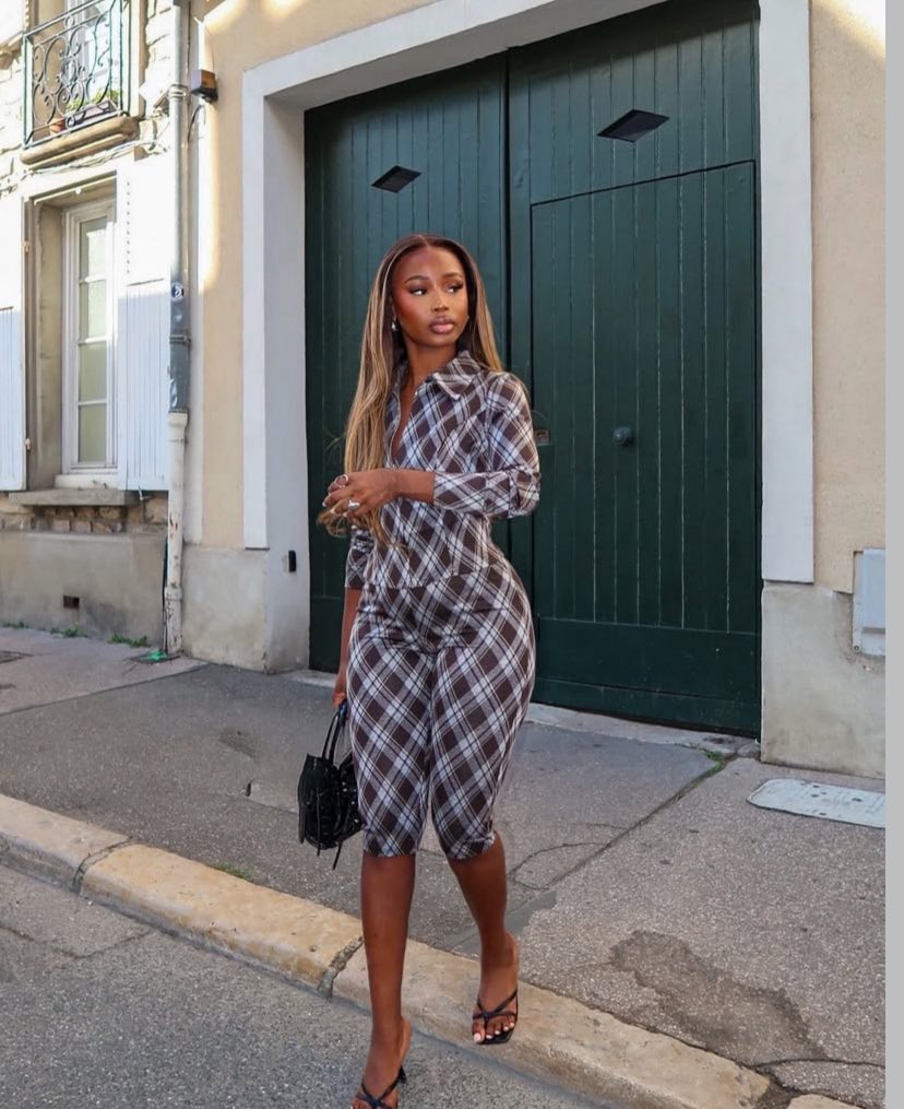 UrbanModelAward's tweet photo. Ladies, Fall fashion trends this year are Plaids and Argyle giving a classy stylish look also leopard 🐆 prints around this time of the season is always a go to fit you will start to see on racks in stores. https://t.co/DwMPxnSkHj