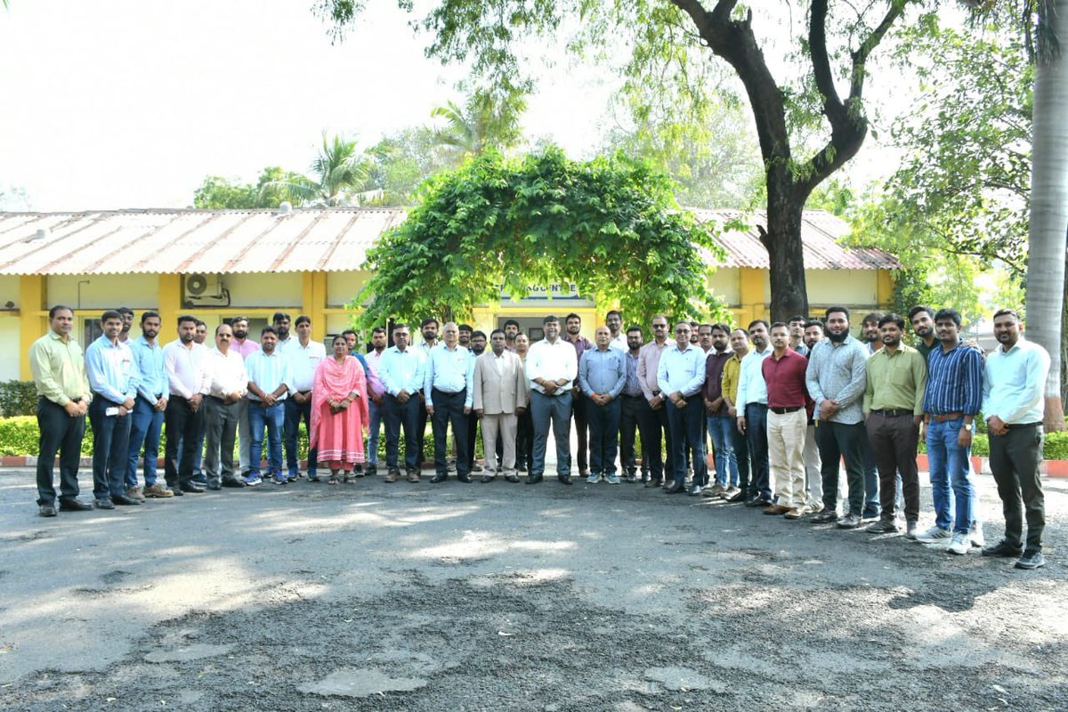 pksingh_iffco's tweet photo. IFFCO Kalol Union’s worker education programme goes beyond the workplace, covering overall development, work–life balance and financial awareness. Visits to other industries offer fresh insights into their practices and work culture. This spirit of learning keeps Kalol moving forward, even after its Golden Jubilee.