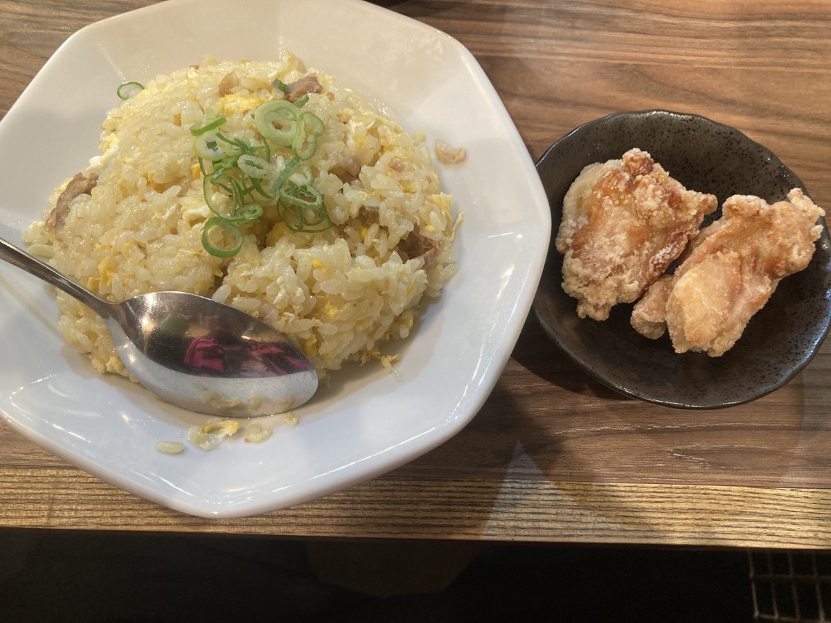 BURNING_PRIDE_'s tweet photo. #PIGGS福岡
#PIGGSFINALTOUR
福岡県北九州市小倉北区京町
ぎょらん亭 小倉駅前店
開店の20分前に並んだので
1番乗りで鍵開けです❗️✨😆✨ https://t.co/nr5DxbPbYM