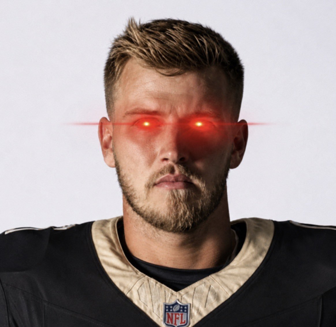 UriFavBar's tweet photo. Franchise QB https://t.co/E4RYaxpMye
