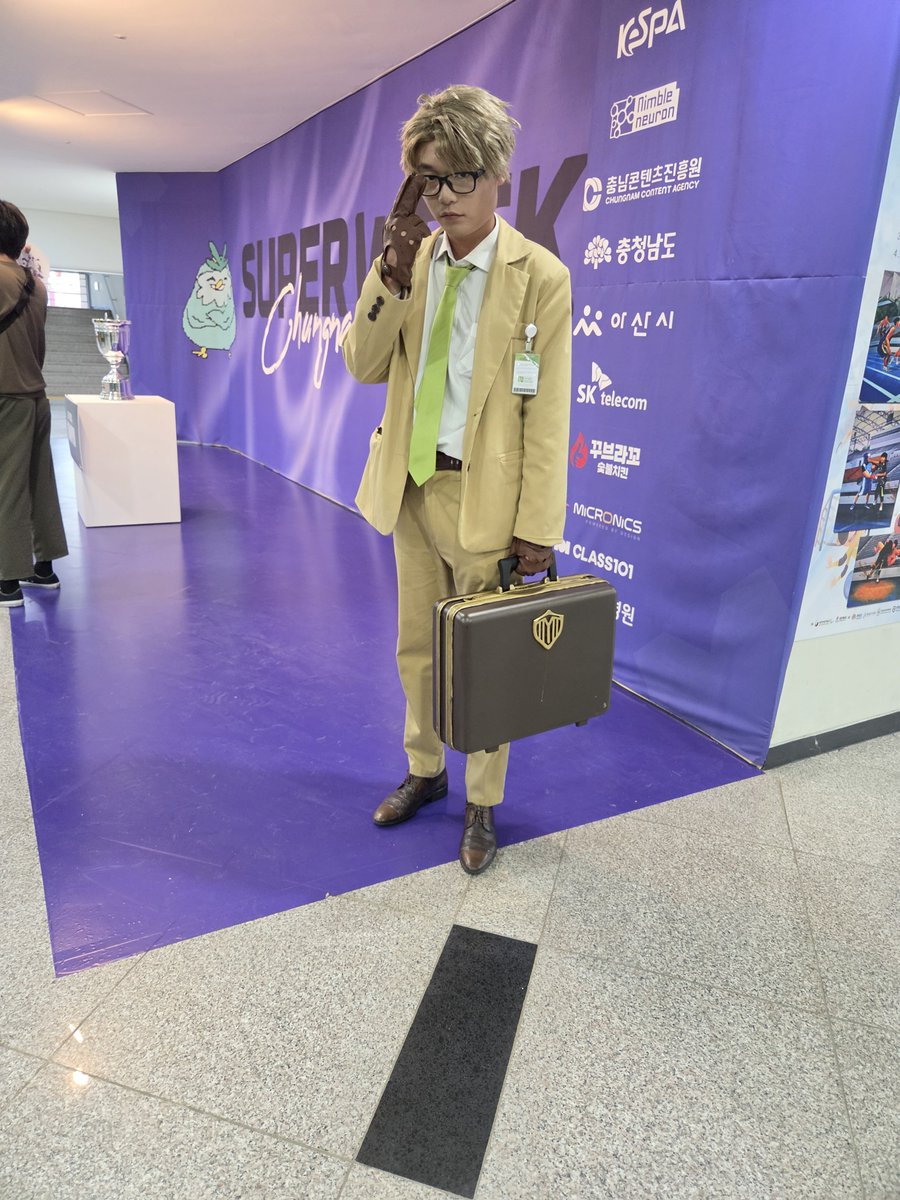 Mr__lasting's tweet photo. #이터널리턴_트친소
트친소 안한지 오래라 가출할때 전 탈주칩니다.

슈퍼 위크 KEL 충남 아산 양일 기본 쇼이치한
회사원입니다.

다음 이리행사는 쇼이치말고 다른걸로 갑니다.
(통장:대파)

이리, 원신 기타등등 잡덕입니다.
생긴건 무서워도 말랑 모찌 합니다.

흔적 주시면 찾아뵙겠습니다. https://t.co/IdP9ImYp0H