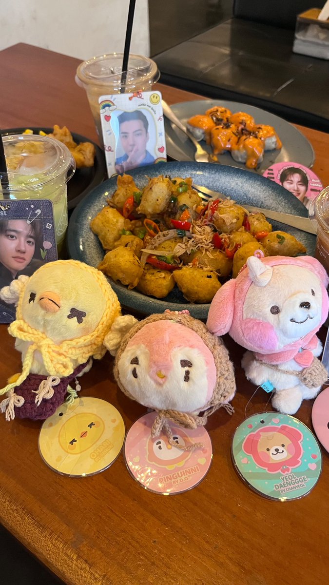 urhansa's tweet photo. Triple date sama ohari 🐣🐧🍒 https://t.co/8aIZ26fF2K