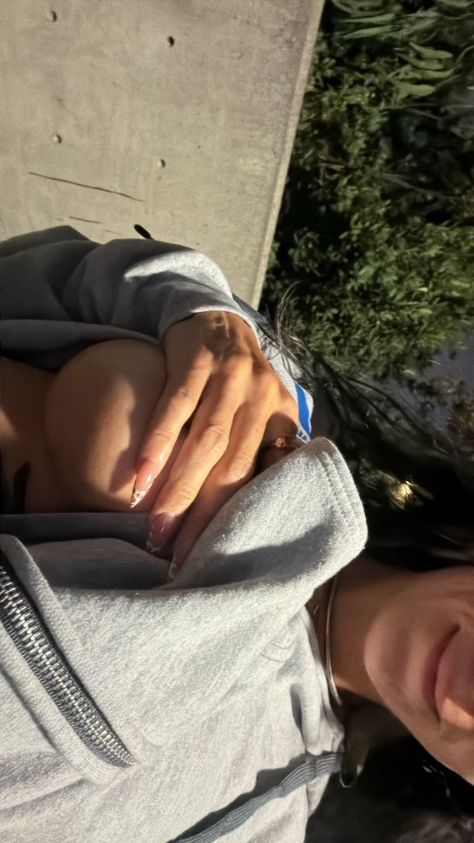 BrandyLifts's tweet photo. Creepy homeless man was creeping when I took this lol https://t.co/gRxfzWaV2q