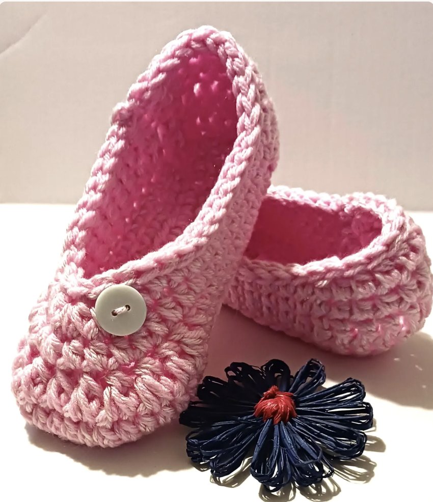 annimae9's tweet photo. Pink Crocheted Slippers, Double Yarn House Shoes, Decorative Button Booties #grammalea #crochetedslippers #doubleyarnhouseshoes #decorativebuttonbooties #differentsizesavailable https://t.co/2jgkJYxdMN https://t.co/HJHkYEUaYk