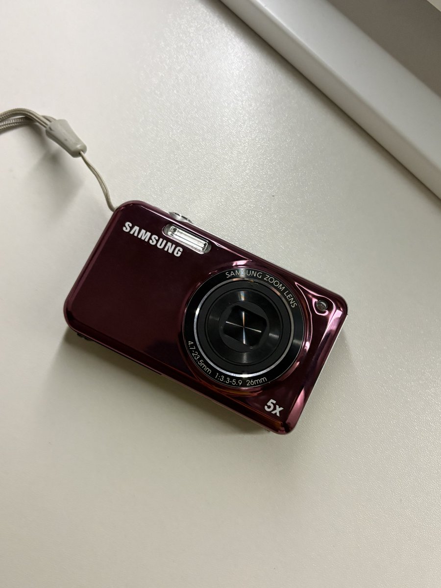 matchaeyah's tweet photo. 𑣲 wts lfb digicam ph

— .☘︎ ݁˖ Pink Samsung PL120
- 14.2 megapixels
- 5x optical zoom lens
- Dual LCD with selfie screen

NO ISSUES &amp; GOOD AS NEW !

inclusions:
- Battery, Charger, &amp; Case

mop: gcash 
mod: lalamove/j&amp;t https://t.co/oeHxcmXoMe