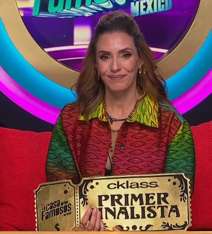 offlineRC's tweet photo. Hoy habrá un nuevo primer finalista, pero no esta primera finalista que hasta el día de hoy los pone a rabiar 💋❤️

@MarContrerasOF te amo reina y siempre te defenderé 👑

#LaCasaDeLosFamososMx https://t.co/O2iEGVtuOJ
