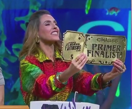 offlineRC's tweet photo. Hoy habrá un nuevo primer finalista, pero no esta primera finalista que hasta el día de hoy los pone a rabiar 💋❤️

@MarContrerasOF te amo reina y siempre te defenderé 👑

#LaCasaDeLosFamososMx https://t.co/O2iEGVtuOJ