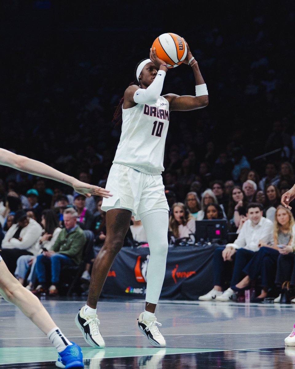 AtlantaDream's tweet photo. ONE STEP CLOSER 💪 DREAMERS MAKE SOME NOISE!!

#DoItForTheDream | @lendistry https://t.co/qFfeTw8yXM