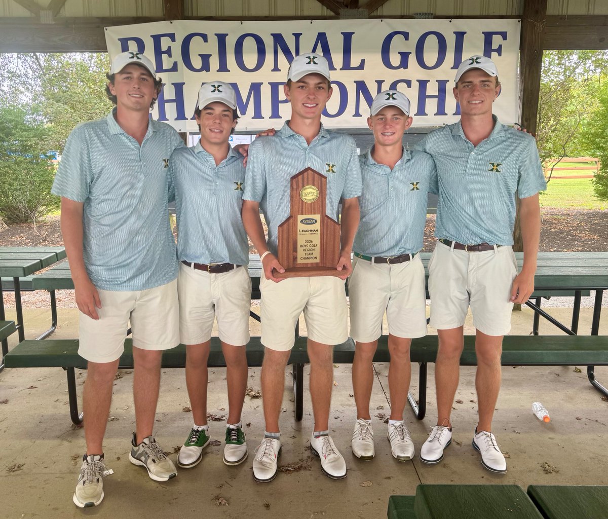 StXTigersGolf's tweet photo. Saint Xavier won the Region 6 tournament today at Nevel Meade GC with a blistering score of 277 (11 under par). Senior Luc Kelty took the individual title by one shot over his freshman teammate Greyson Cloern. This win advances X to the State-First Round event at Kenton County https://t.co/hSPhLJf6H3