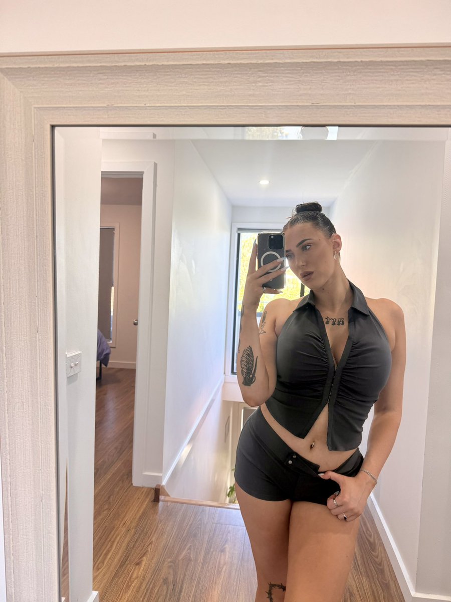 Alexaabellee's tweet photo. @cyntiajadee Mine bounce like that too https://t.co/UuyUb0JmoD