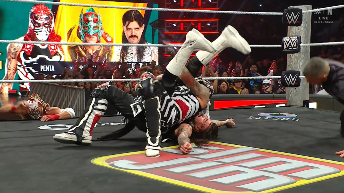 LucasMysterio77's tweet photo. Penta had a world title match last week. He didn’t need this win. WWE is once again using Dom to put older guys over.

I just hope Dom leaves WWE when his contract expires. https://t.co/e0EMN02DXg