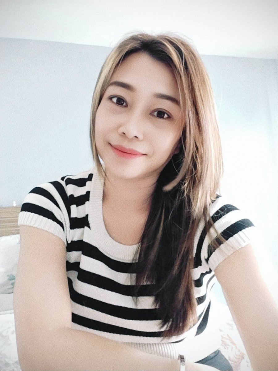 everythingkgzl's tweet photo. ช่วงนี้ผิวต้องการอะไรเบา ๆ เลยหยิบตัวนี้มาใช้... 🌺🌺ครีมกันแดดเนื้อซูเฟล่ บางเบา คุมมันนาน
สัมผัสเบาและเกลี่ยง่ายมาก⭐🥢😁
เกลี่ยไว • ผิวสบาย • คุมความมัน
Iooo🫧🫧 

🌺lilly2364

#นวดมีนบุรี 
#นวดรามอินทรา
#นวดรามคำแหง 
#นวดเสรีไทย 
#นวดนวลจันทร์ 
#นวดร่มเกล้า https://t.co/7vEMhLXgKG