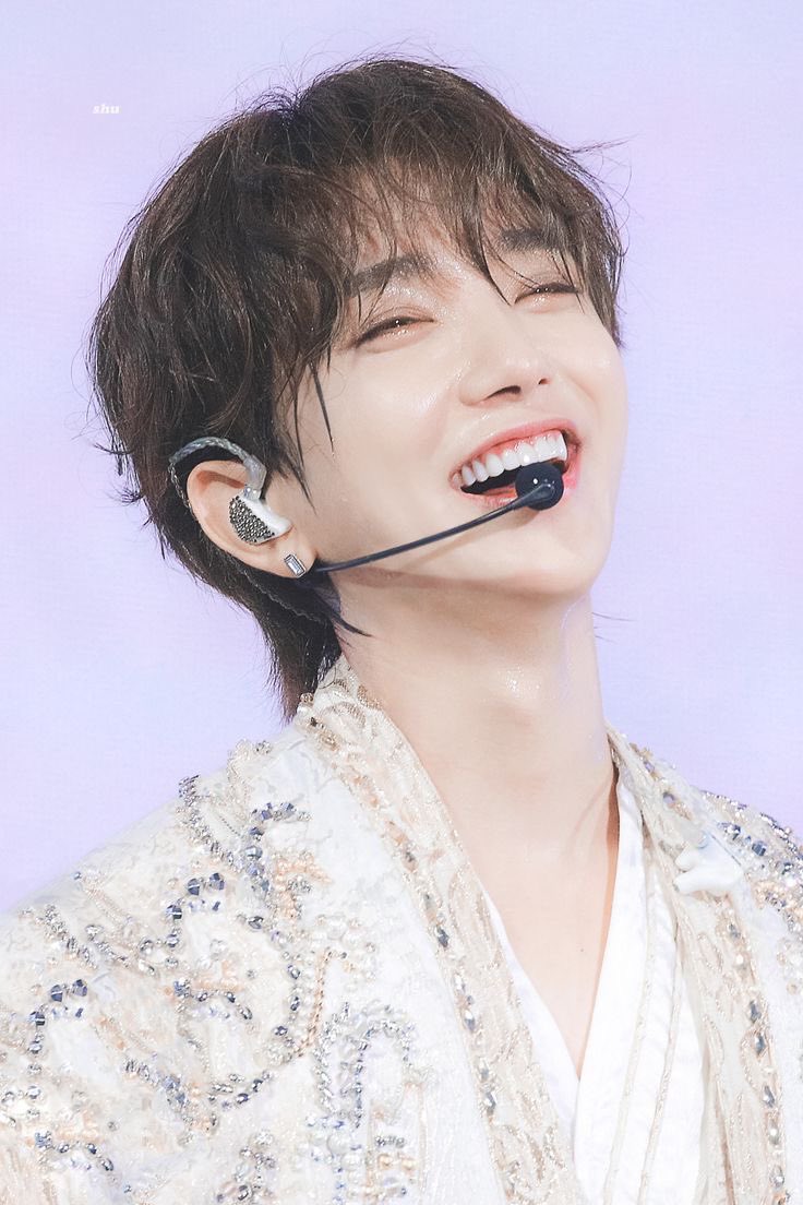 shuaashoot's tweet photo. joshua, you need to know that everyone loves you 🤍 https://t.co/J5xqsGlhUv
