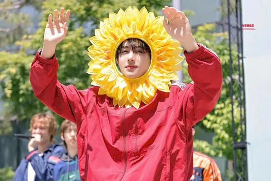 Trangvlxn's tweet photo. @eomlandvnfp A truly special day as our EOMUSE hosts the show! The undeniable EOMPACT you create today fills every EOMSEAN with pure pride and love. Thank you for being such an inspiration to all!

MC EOM TAKES OVER

#SEONGHYEONonAir
#ソンヒョン大活躍
#SEONGHYEON #성현 https://t.co/ExTFXDvk8o