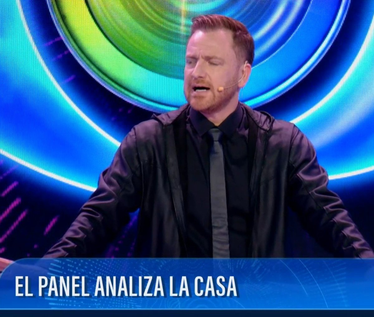 laschicasyyo's tweet photo. que PLACER es que en #GranHermanoUY el conductor no quiera ser más protagonista que los participantes y que los panelistas no rasquen la olla siendo unos inutiles fanatizados y analicen el juego 100% https://t.co/vqVNmAxkEb